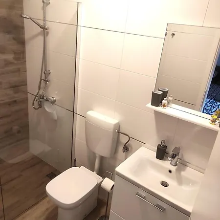 Jacky Гостевой дом Ровинь